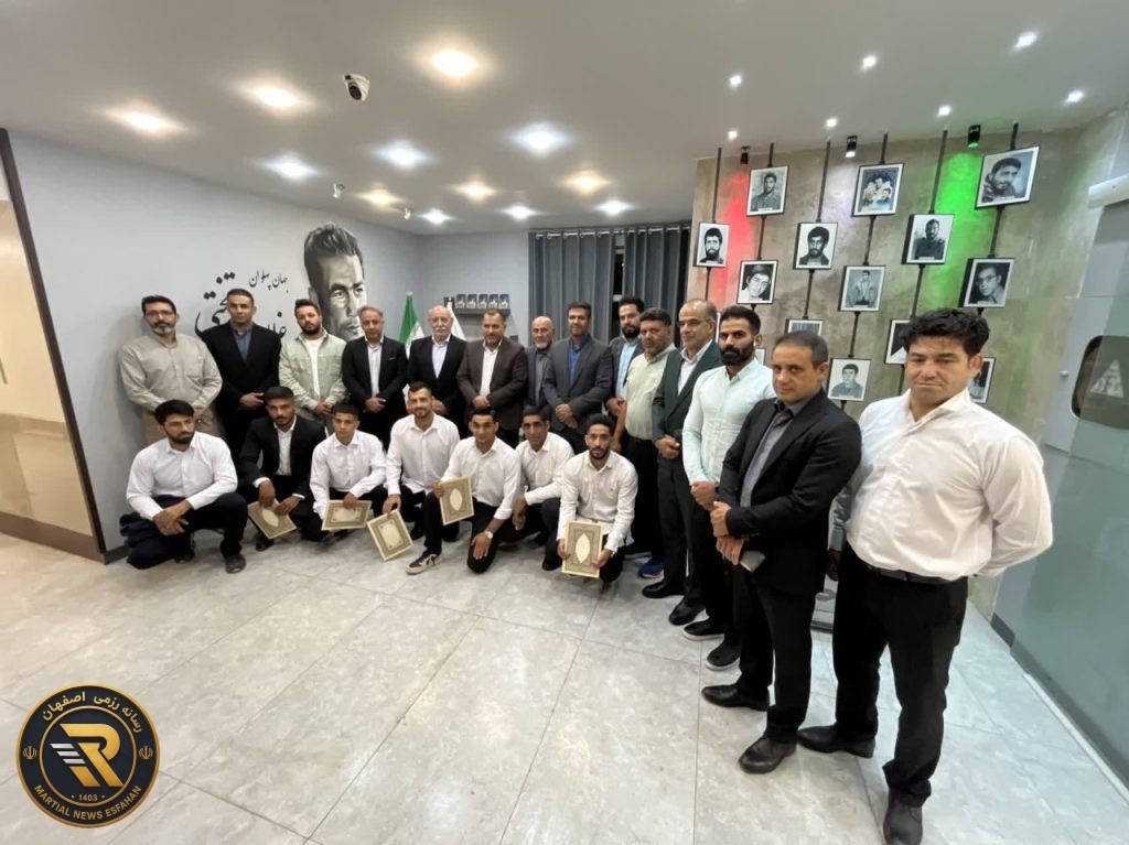 برگزاری مراسم تجلیل از قهرمانان و مدالآوران کشتی 3 photo 2026 07 08 22 50 36